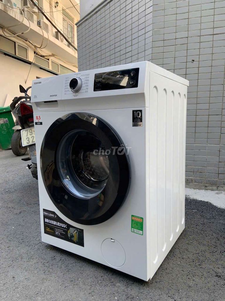 Máy giặc toshiba inveter 8.5kg, bh hãnh 2 năm.