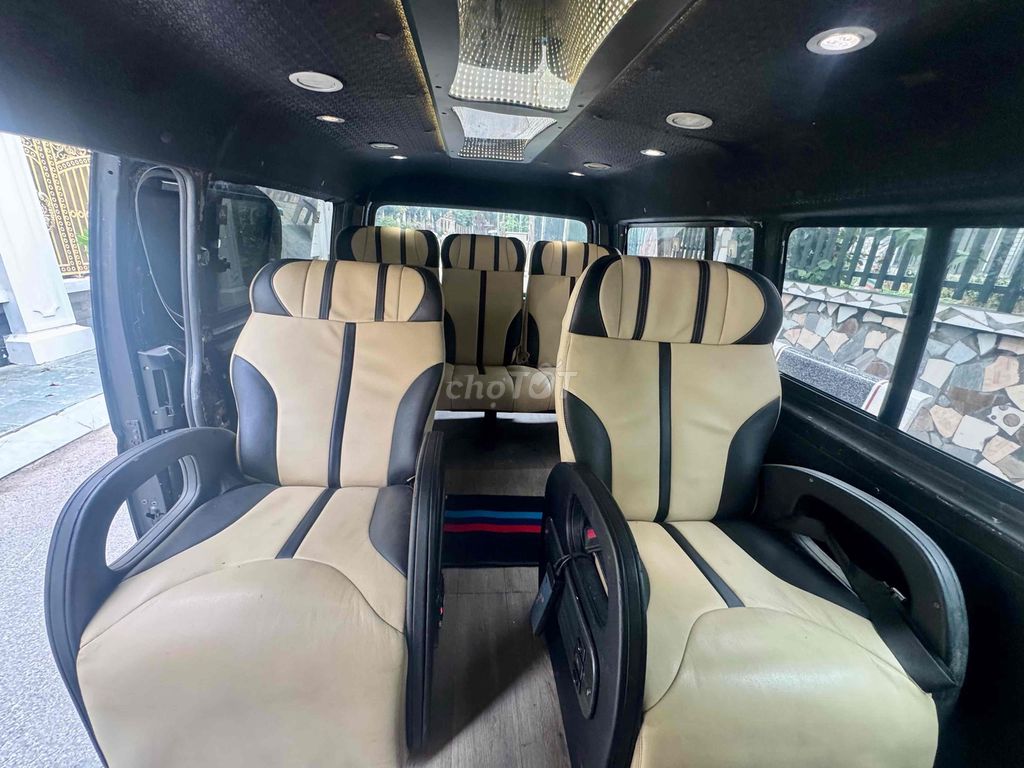 Toyota Hiace 2009 - 20 km. Mua bán Ô tô tại Quận Hoàng Mai Hà Nội được đăng bởi dũng hình 8