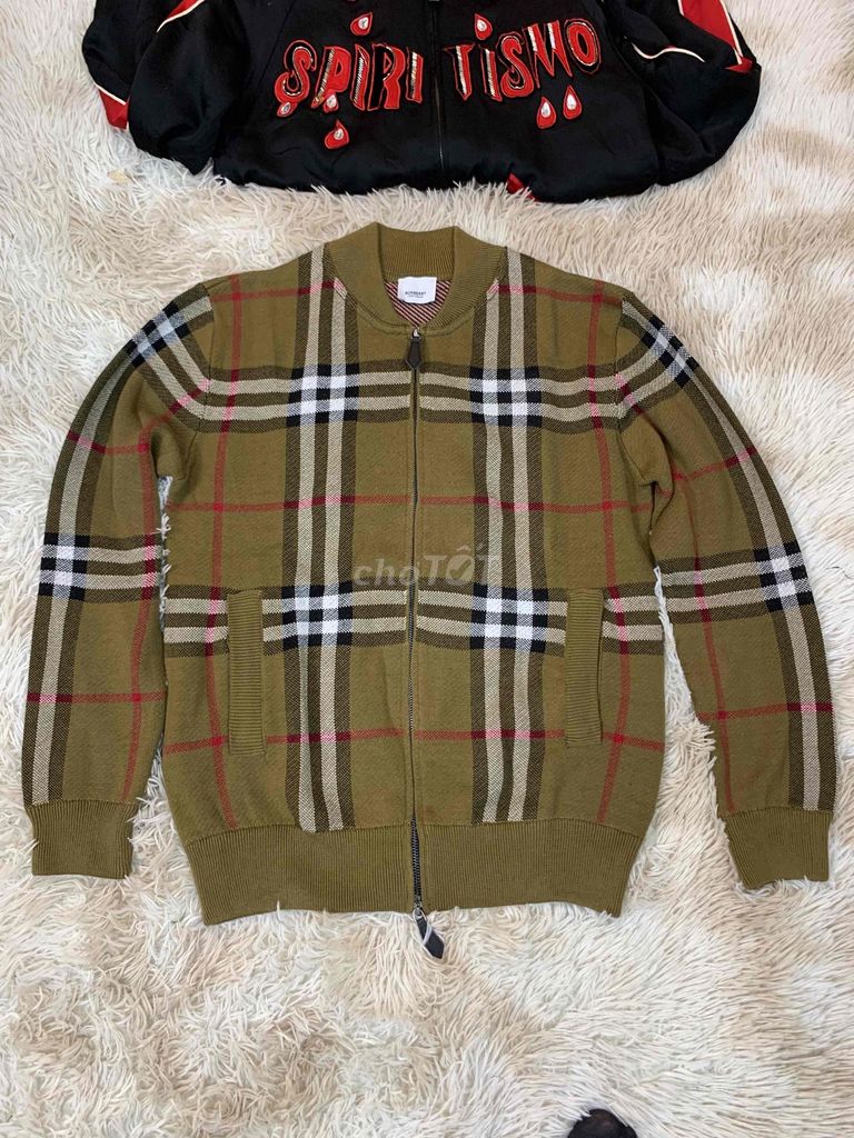 siêu phẩm Bomber Burberry