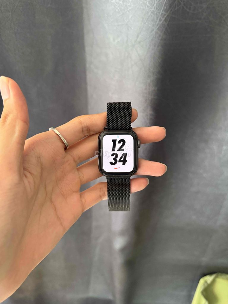 Apple Watch S6 LTE 40mm Đen. Mua bán Thiết bị đeo thông minh tại Thành phố Thủ Đức Tp Hồ Chí Minh được đăng bởi VT AirPods hình 1