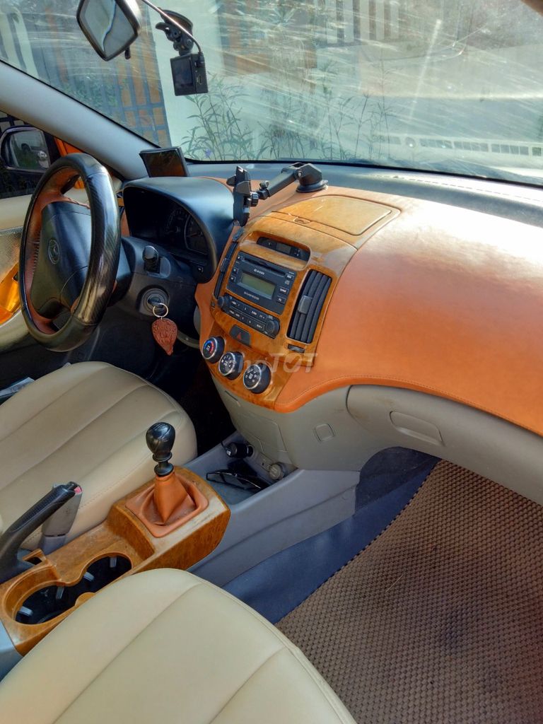 Hyundai Elantra 2008 1.6 MT - 56000 km. Mua bán Ô tô tại Huyện Đông Anh Hà Nội được đăng bởi Nguyễn Hữu Thụ hình 4