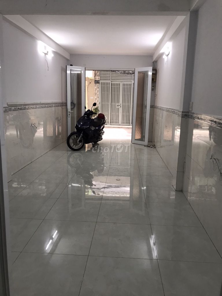 Nhà Phố Quận 4 (Hẻm Xe Hơi)