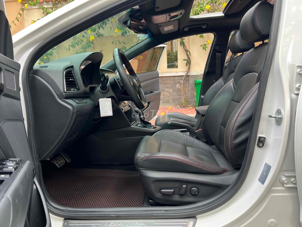 Hyundai Elantra 1.6 Sport 2018. Mua bán Ô tô tại Quận 8 Tp Hồ Chí Minh được đăng bởi Đông Mai hình 7