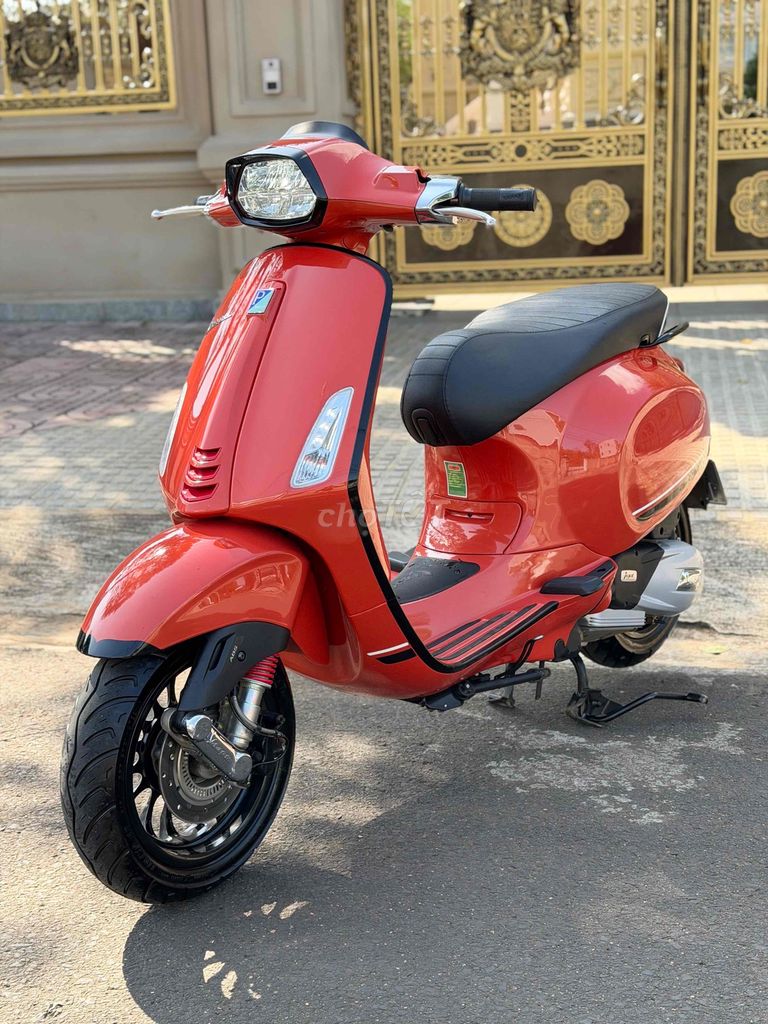 Cần bán VESPA_4.000km - Vừa bấm biển xong. Mua bán Xe máy tại Thành phố Buôn Ma Thuột Đắk Lắk được đăng bởi Hoàng Quang hình 2