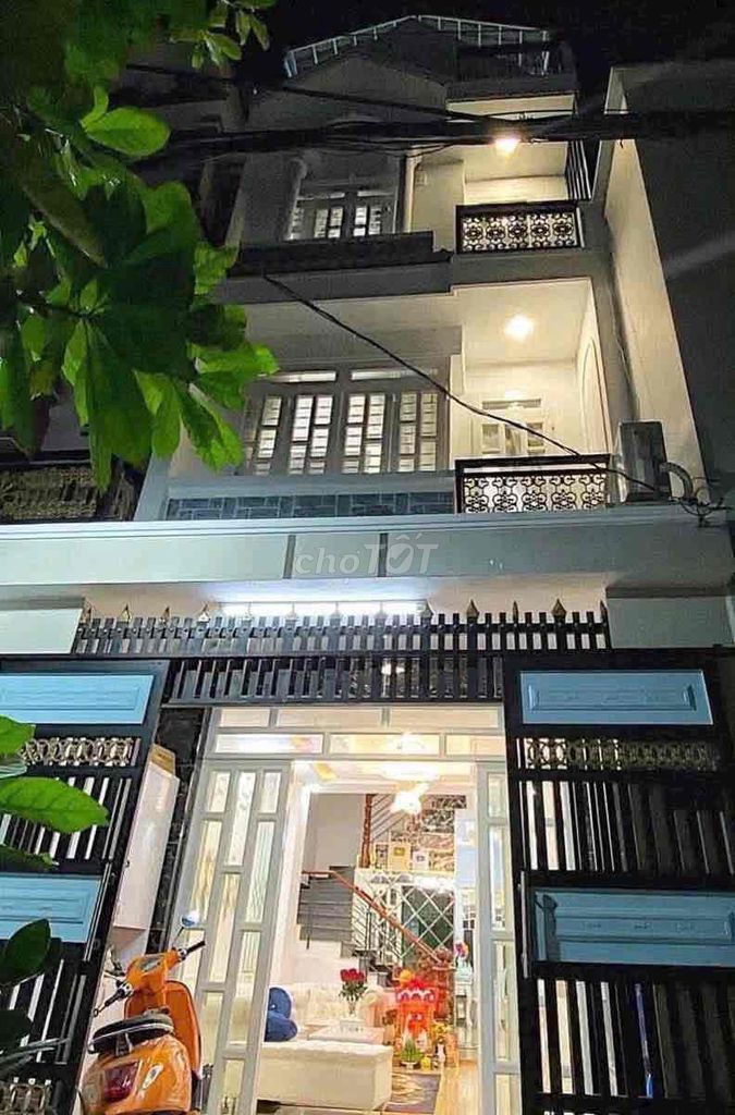 Аренда · 4 комн. · 75 м² · Quận 7, ул. Đường Trần Trọng Cung