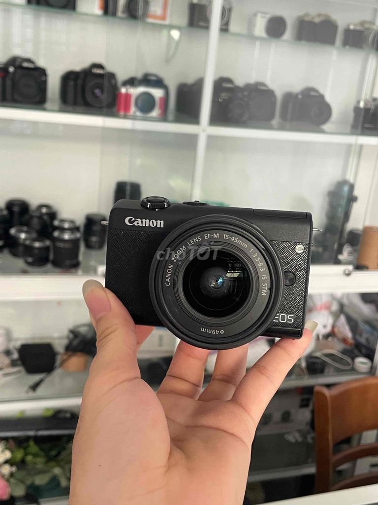 Máy ảnh Canon EOS M200 Đen. Mua bán Máy ảnh, Máy quay tại Quận 3 Tp Hồ Chí Minh được đăng bởi Nguyễn Quang Minh hình 1