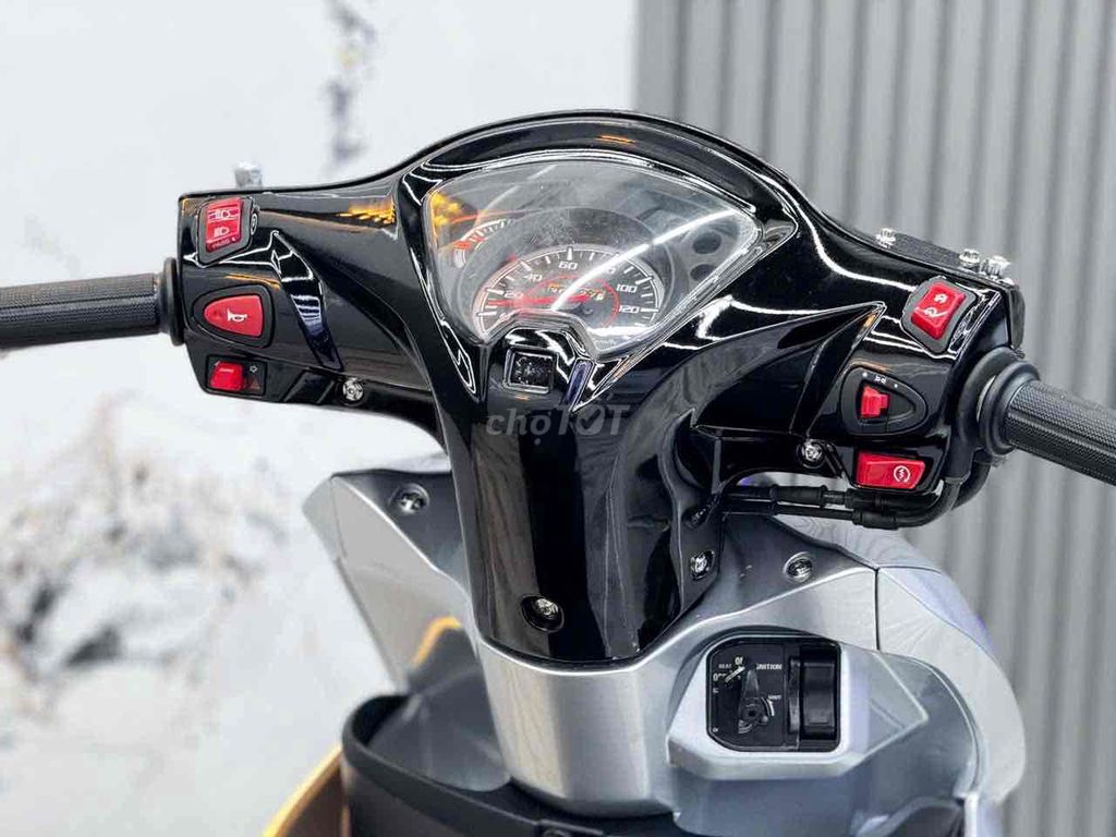 vison 110 full kiễng đẹp bstp zin nợ xấu trả 50% ạ. Mua bán Xe máy tại Quận Bình Tân Tp Hồ Chí Minh được đăng bởi Xe Máy Qúy Le hình 5