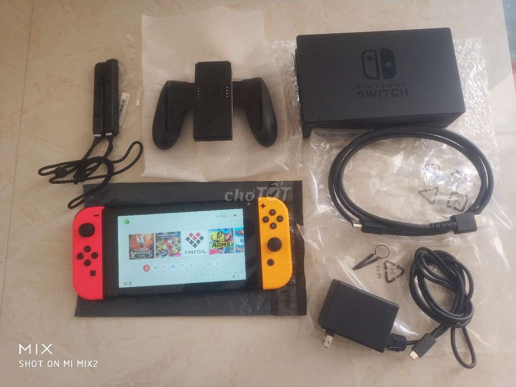 Nintendo Switch v2 hắc phụ kiện full box. Mua bán Thiết bị chơi game tại Thành phố Hà Tiên Kiên Giang được đăng bởi Ton TT hình 1