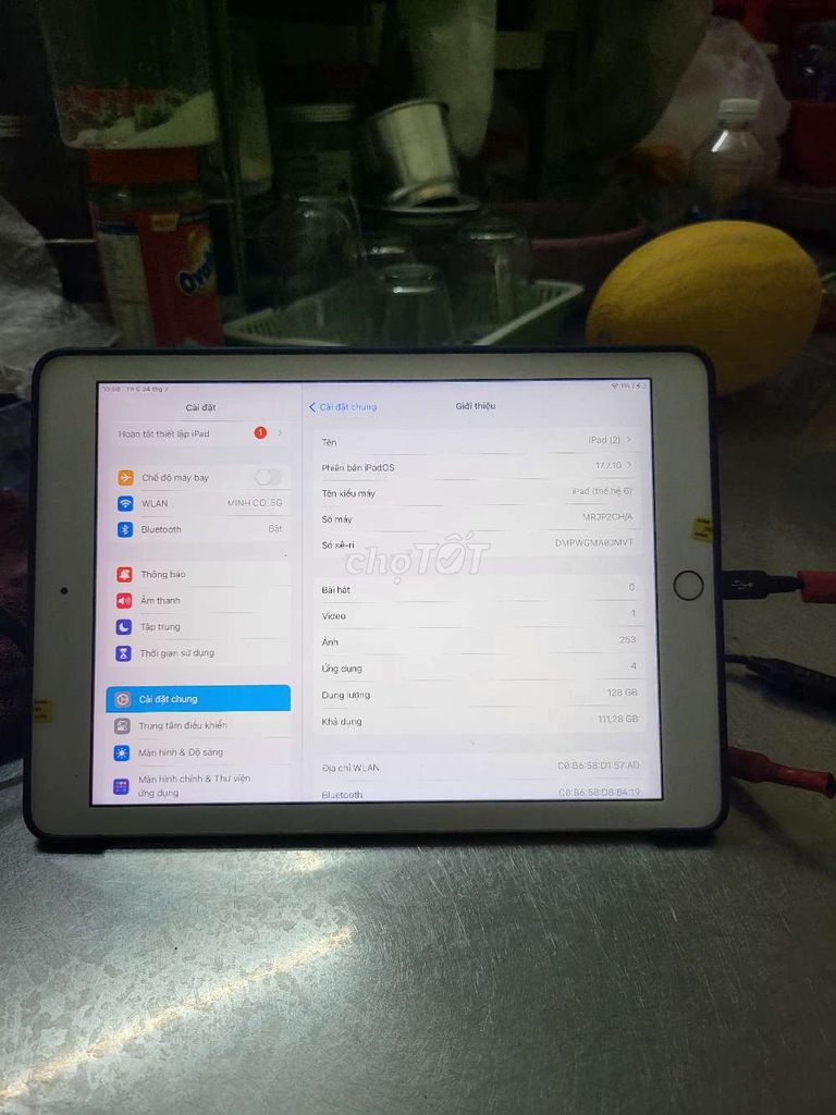 Apple iPad Gen 6 128GB Trắng. Mua bán Máy tính bảng tại Quận 8 Tp Hồ Chí Minh được đăng bởi Vũ Anh Minh hình 1