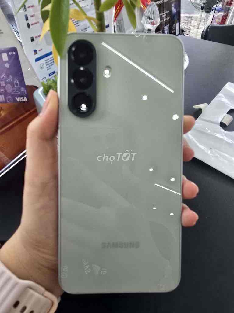 Samsung Galaxy A55 128GB Xanh 8GB/256gb. Mua bán Điện thoại tại Huyện Củ Chi Tp Hồ Chí Minh được đăng bởi phạm vinh hình 1