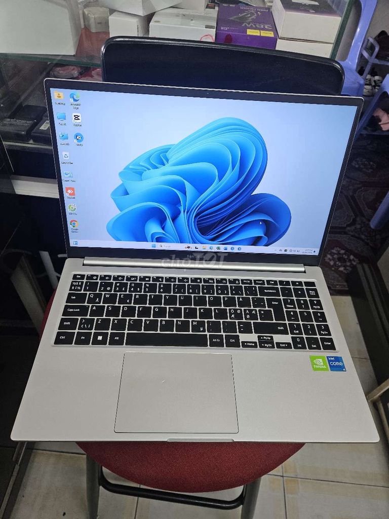 Galaxy Book i5 1135G7/8G/512G/Nvidia Mx450/15.6"