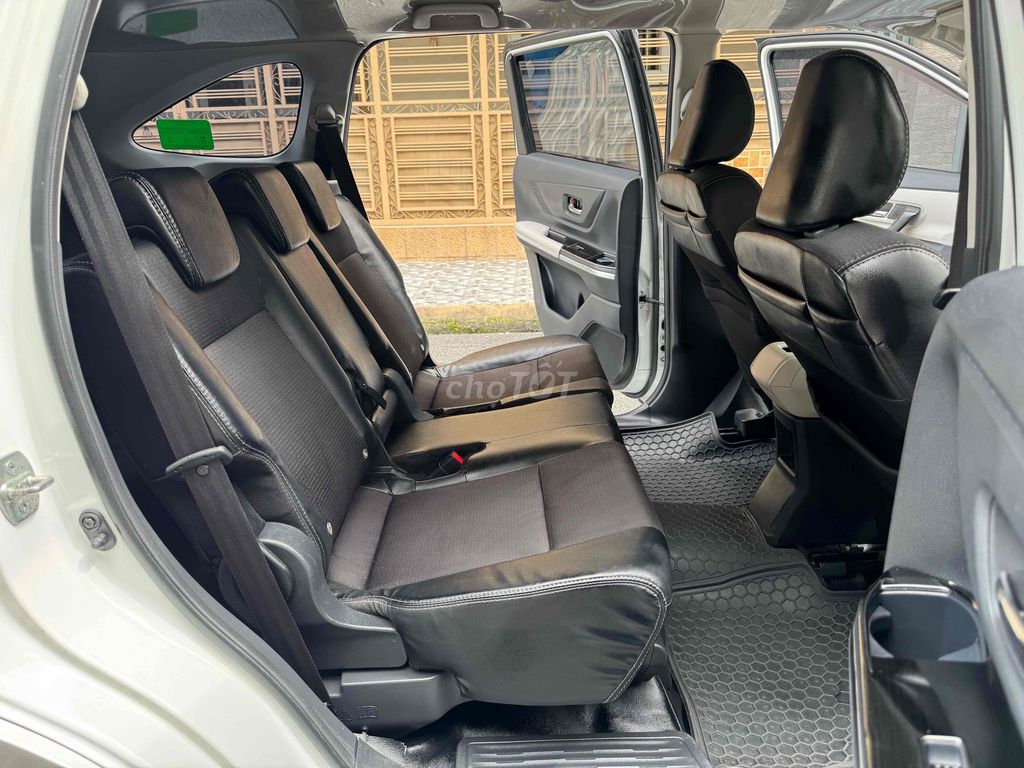 Toyota Veloz 2022 CVT hỗ trợ bank. Mua bán Ô tô tại Quận Tân Phú Tp Hồ Chí Minh được đăng bởi Hoàng Gia Auto hình 10