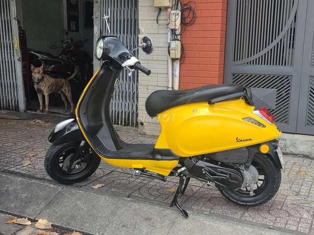 Скутер 50cc Detech Bossym 2022 Желтый. Городской номер