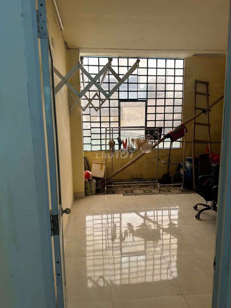 3-storey house with 3 bedrooms on Dương Bá Trạc — photo 7
