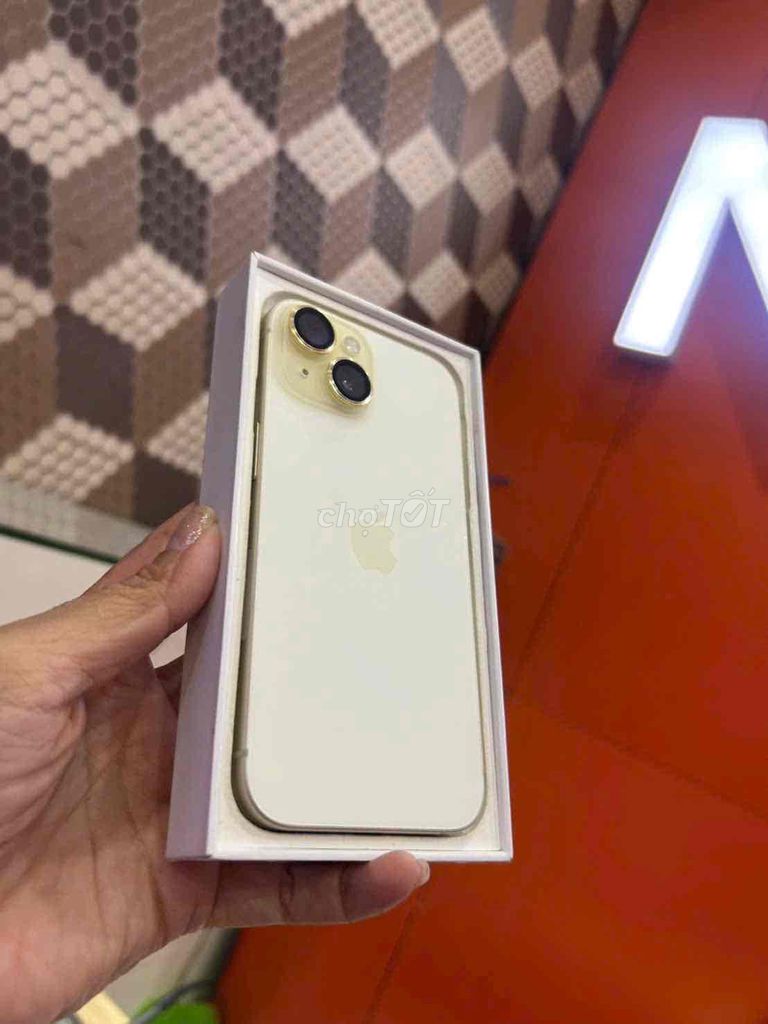iPhone 15 Plus 512GB Vàng Mỹ Like New 100. Mua bán Điện thoại tại Quận 3 Tp Hồ Chí Minh được đăng bởi Nam Á Mobile hình 1