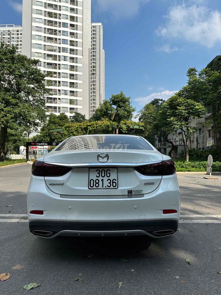 Mazda 6 bản 2.5 Premium odo 18.000km. Mua bán Ô tô tại Quận Long Biên Hà Nội được đăng bởi Bùi Đình Thông hình 5