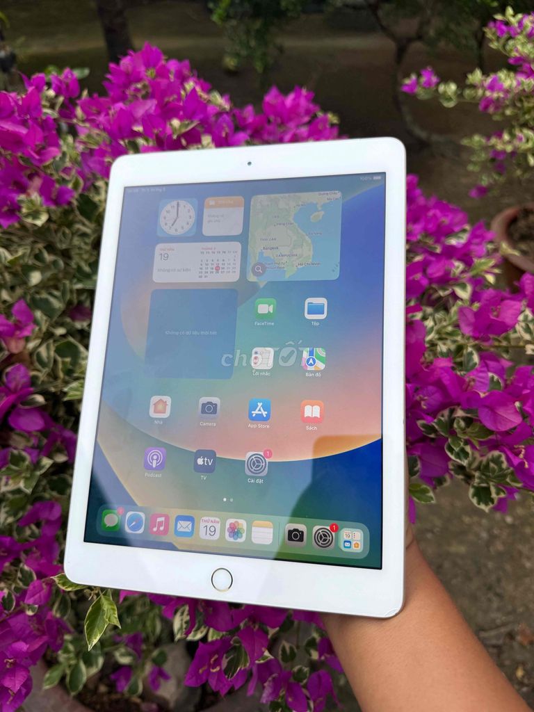Apple iPad Gen 5 32GB Vàng đồng. Mua bán Máy tính bảng tại Thành phố Mỹ Tho Tiền Giang được đăng bởi Huynhcong Ducthuan hình 1