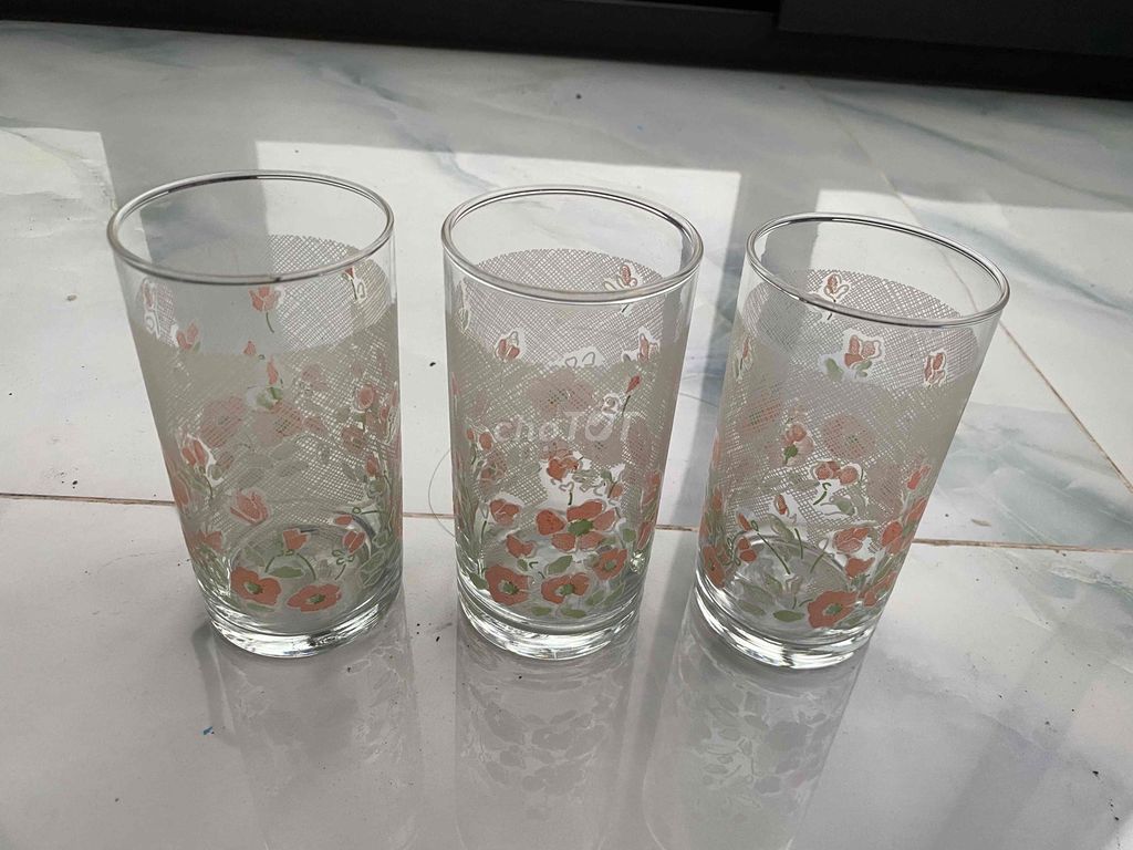 Ly thủy tinh Hoa vintage Bộ 3. Mua bán Dụng cụ nhà bếp tại Quận Phú Nhuận Tp Hồ Chí Minh được đăng bởi Hân hình 1