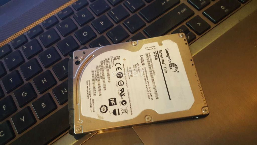Ổ cứng HDD Seagate Momentus Thin 320GB. Mua bán Linh kiện (RAM, Card...) tại Quận 8 Tp Hồ Chí Minh được đăng bởi FreeShip hình 1