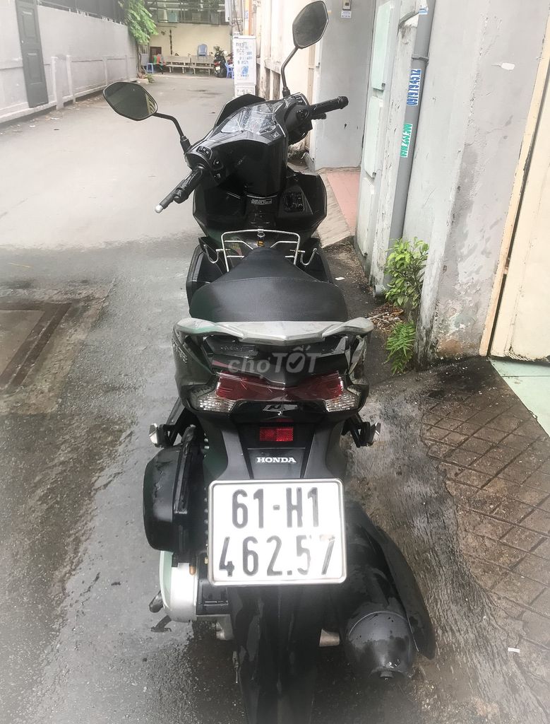 Honda Air Blade 125 đời 2018, khóa Smkey Chính Chủ. Mua bán Xe máy tại Quận 12 Tp Hồ Chí Minh được đăng bởi A Đen Đá hình 4