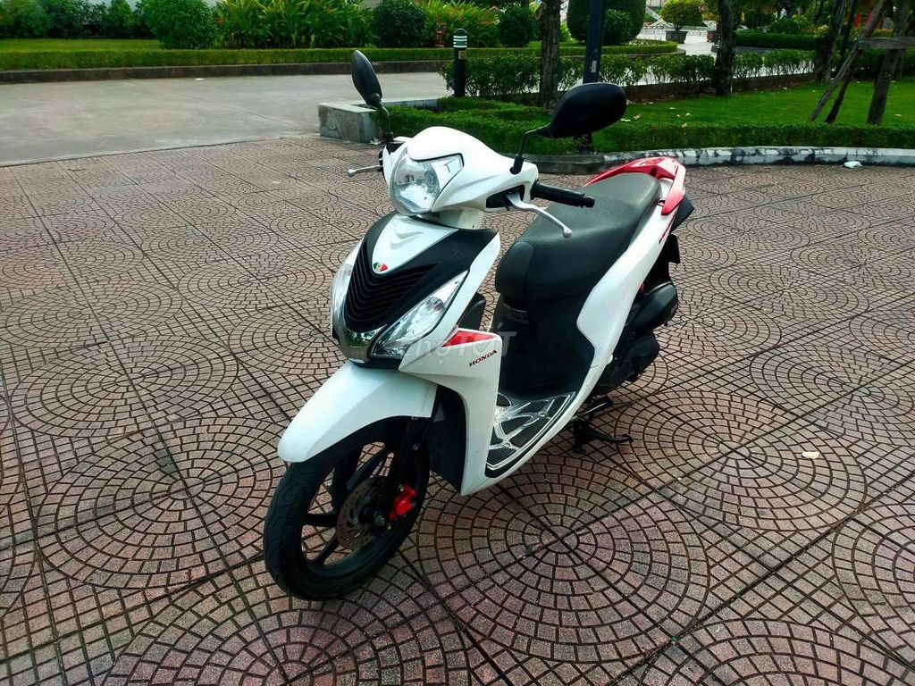 Bán Vision trắng  đỏ Spot chính chủ đẹp như hình. Mua bán Xe máy tại Quận Lê Chân Hải Phòng được đăng bởi Ngọc  hình 4