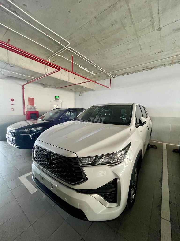 Toyota Innova Cross 2025. Mua bán Ô tô tại Quận 7 Tp Hồ Chí Minh được đăng bởi TOÀN TOYOTA PHÚ MỸ HƯNG  hình 2