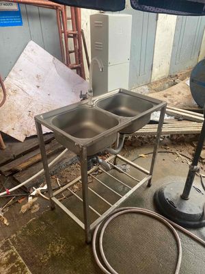 bồn rửa inox đôi mới mua 1 tháng. Mua bán Thiết bị vệ sinh, nhà tắm tại Quận 1 Tp Hồ Chí Minh được đăng bởi Giang 