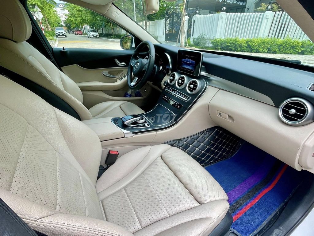 Bán Mercedes-Benz C200 2016 Trắng 76.000km. Mua bán Ô tô tại Quận Gò Vấp Tp Hồ Chí Minh được đăng bởi Xuân Trường hình 3