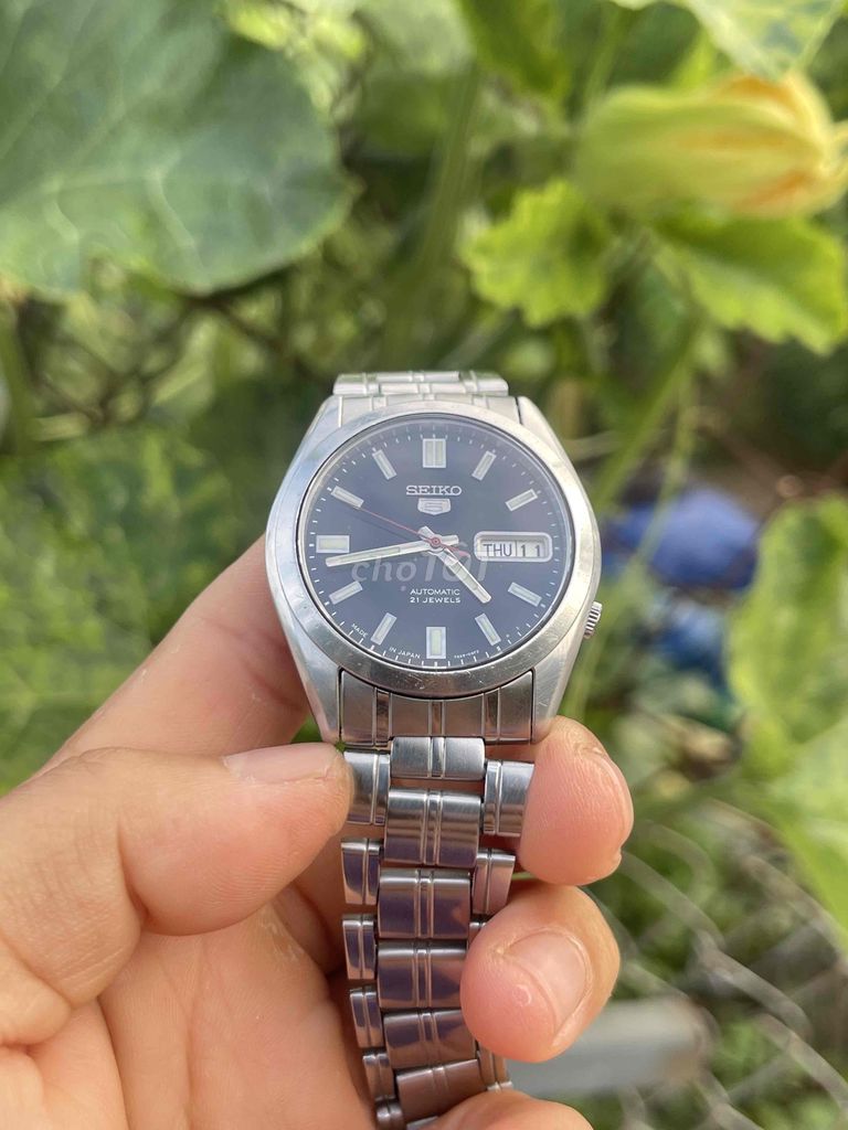 Đồng hồ Seiko 5 Automatic Bạc Automatic 37mm. Mua bán Đồng hồ tại Quận Cẩm Lệ Đà Nẵng được đăng bởi Hùng1985 hình 1