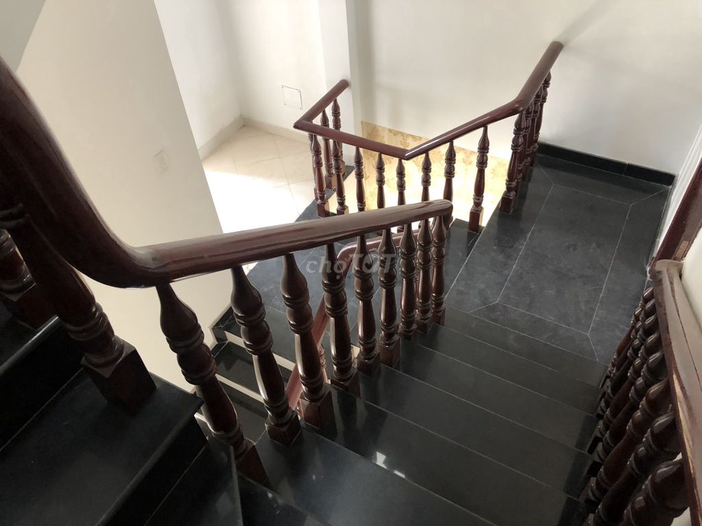 BÁN NHÀ HXH LÊ QUANG ĐỊNH P.11 DT:4X13 KC:1 hầm 3 lầu ST GIÁ 8.6 TỶ TL