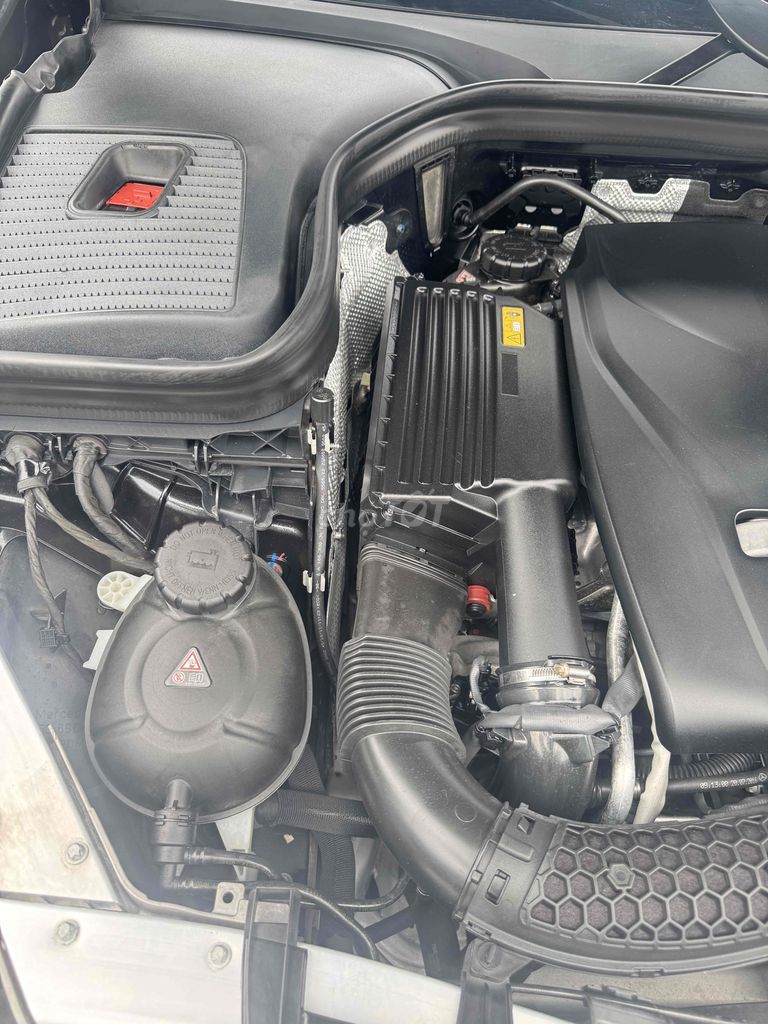 Mercedes Benz GLC300 4matic model  2017 - 62000 km. Mua bán Ô tô tại Quận 11 Tp Hồ Chí Minh được đăng bởi quan hình 10