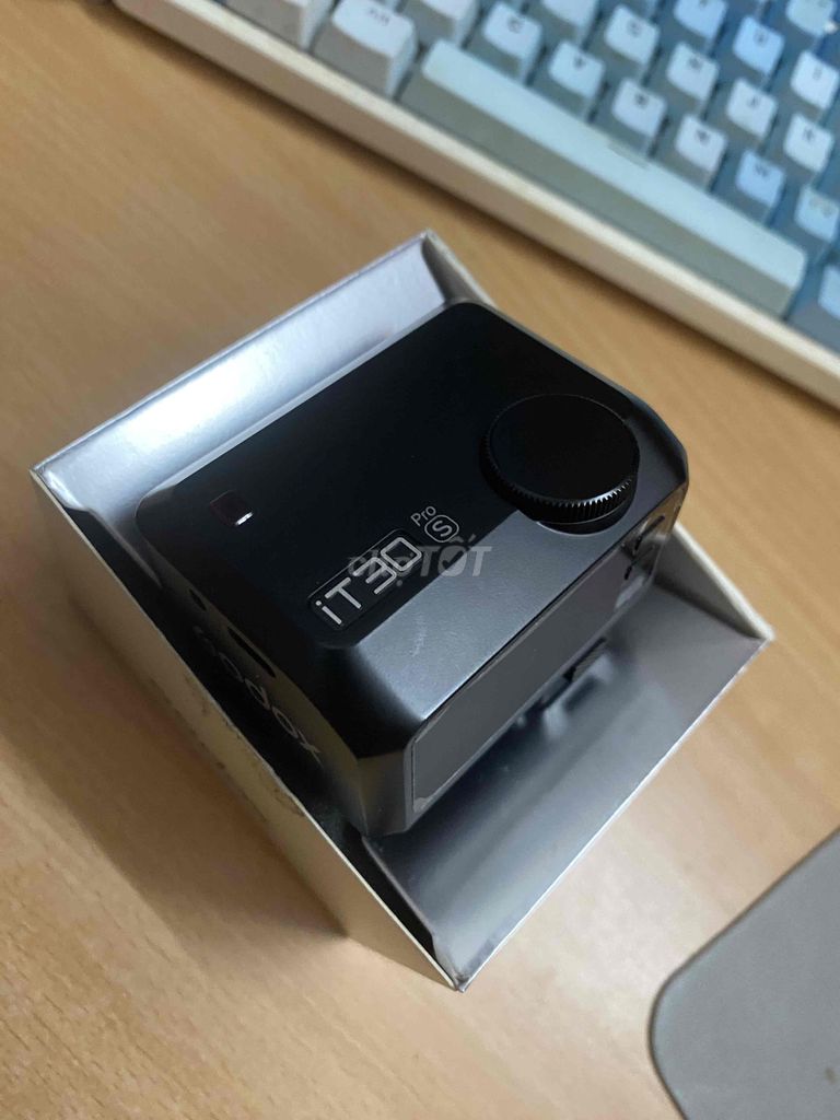 Đèn flash Godox IT30 Pro Đen. Mua bán Máy ảnh, Máy quay tại Quận Đống Đa Hà Nội được đăng bởi Vũ hình 1