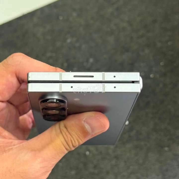 Samsung Z Fold 6 256GB Bạc Hàn Quốc Like New. Mua bán Điện thoại tại Thành phố Buôn Ma Thuột Đắk Lắk được đăng bởi Huy Sa Cơ hình 1