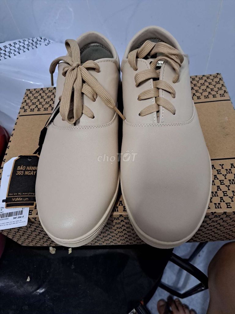 Giày thể thao Unisex Kem size 41. Mua bán Giày dép tại Thành phố Rạch Giá Kiên Giang được đăng bởi duong khanh hình 1