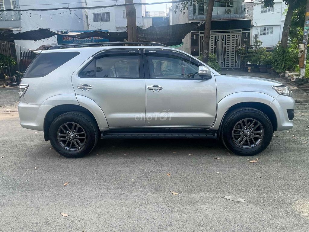 e bán fortuner 2013 máy xăng màu bạc. Mua bán Ô tô tại Quận 8 Tp Hồ Chí Minh được đăng bởi Quang Tuấn Lê hình 3