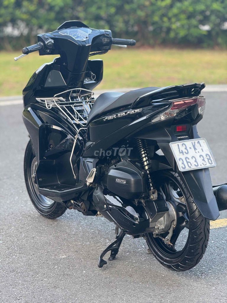 Honda- Air blade 2017. Mua bán Xe máy tại Quận Liên Chiểu Đà Nẵng được đăng bởi Mạnh hổ hình 6