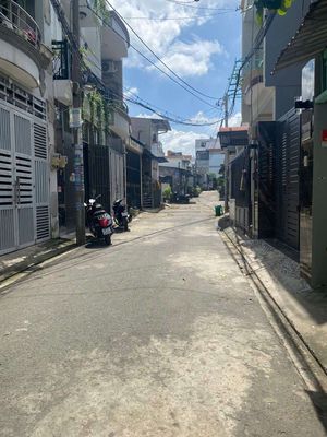Rent · 3 bd · 40 м² · Quận Gò Vấp, ул. Đường Phan Huy Ích