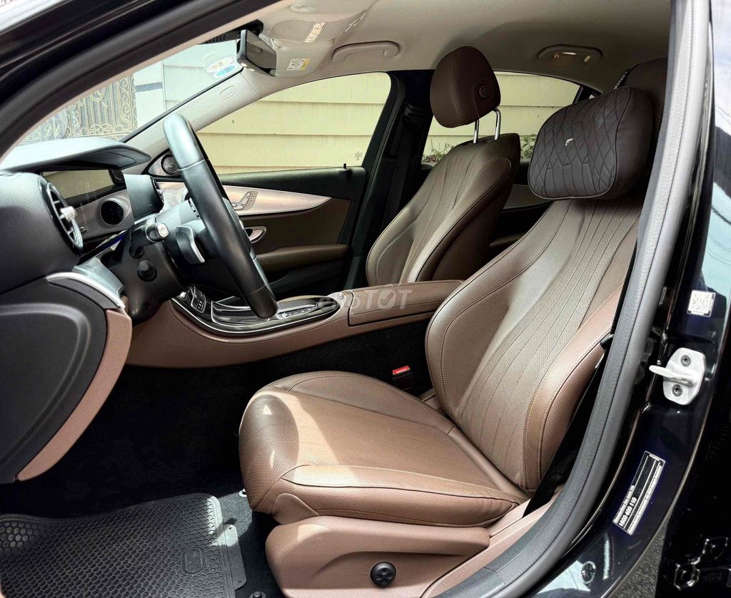 Mercedes Benz E180 model 2022 1 chủ. Mua bán Ô tô tại Quận 8 Tp Hồ Chí Minh được đăng bởi Khoa nguyễn hình 9
