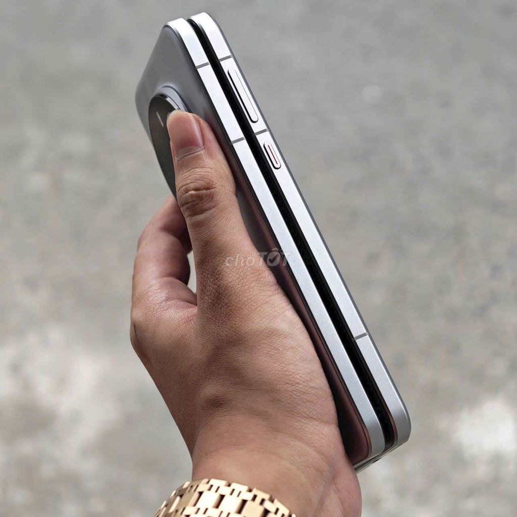 Honor Magic 7 256GB Bạc. Mua bán Điện thoại tại Quận Ninh Kiều Cần Thơ được đăng bởi ngọc long hình 1