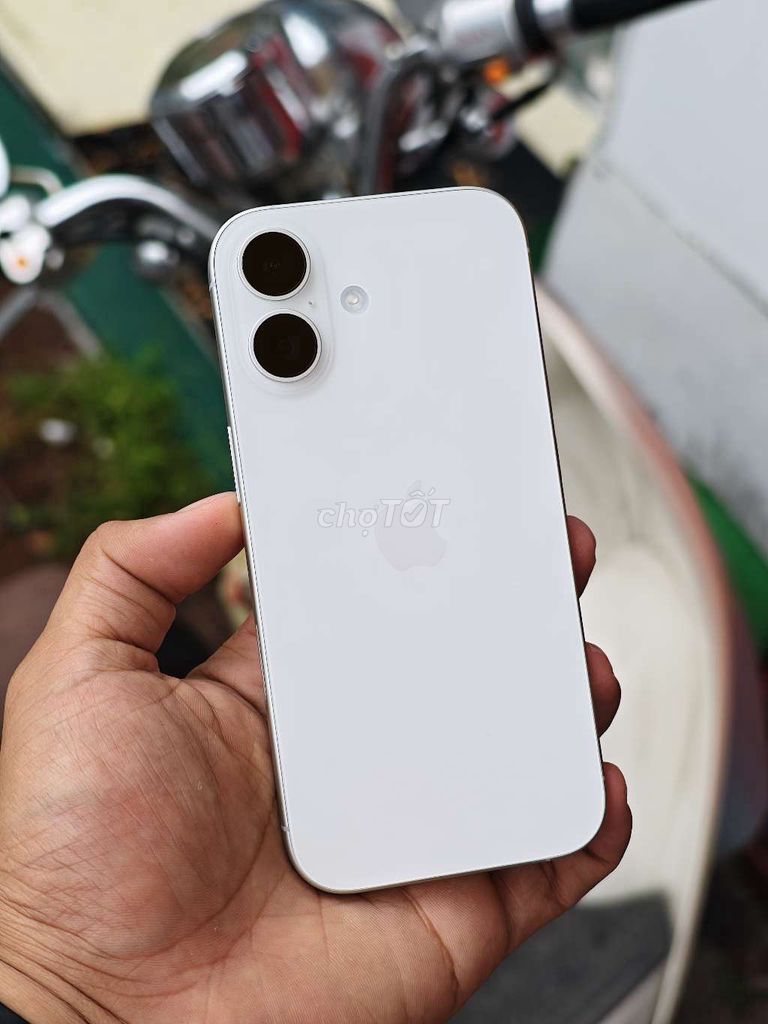 🍎IPHONE 17 256GB TRẮNG ĐẸP NGUYÊN BẢN 99% P100👇. Mua bán Điện thoại tại Quận Hải An Hải Phòng được đăng bởi 98 Ngô Gia Tự Hoàng Dũng Mobile Ngã 3 Văn Cao hình 1