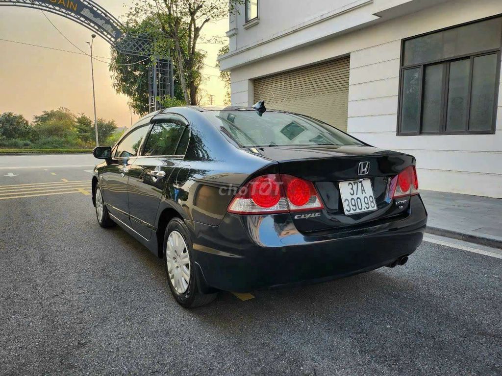 Honda Civic 2007 1.8 MT - 220000 km