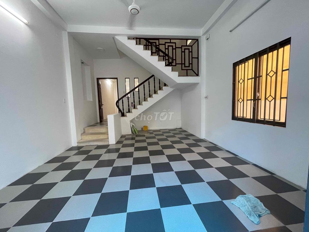 BÁN NHÀ MẶT TIỀN đừơng Đồng Nai , Q Tân Bình , Tp HCM