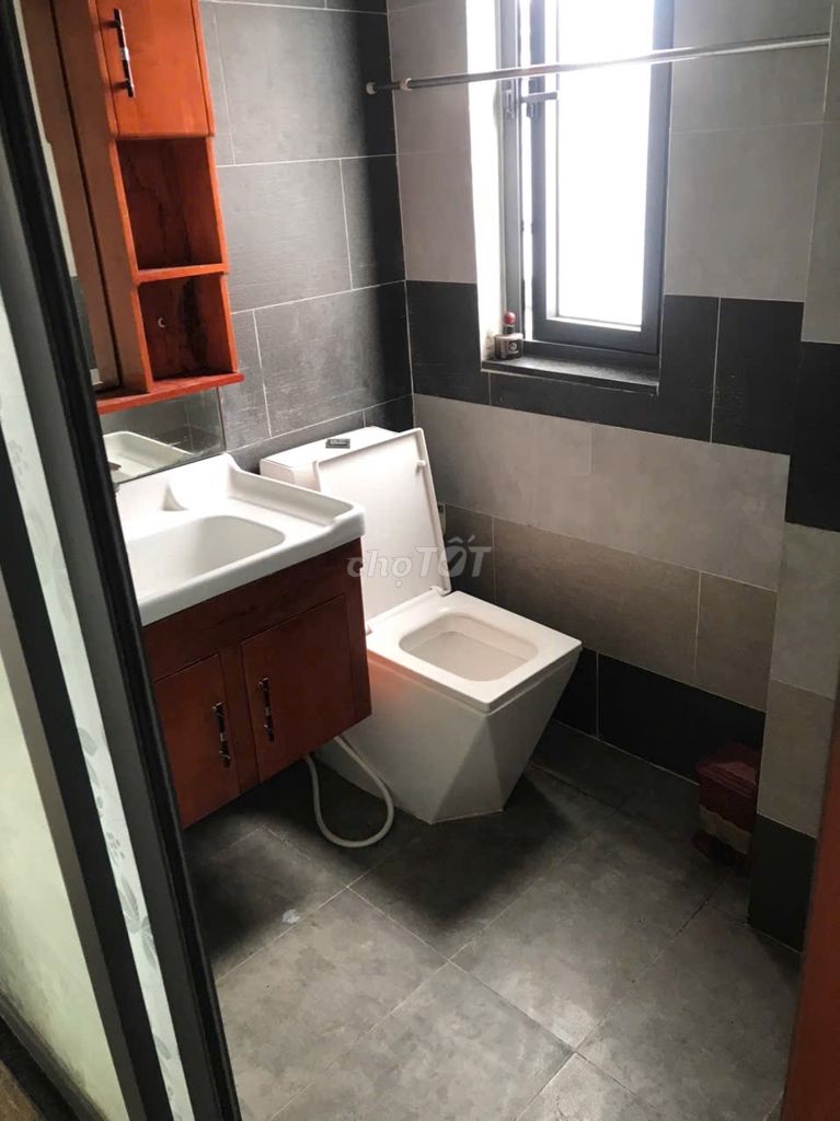 Nhà 6 tầng mới xây, rất đẹp, 4m x 12m, 4PN, 5WC. Hẻm ôtô 6m Hậu Giang