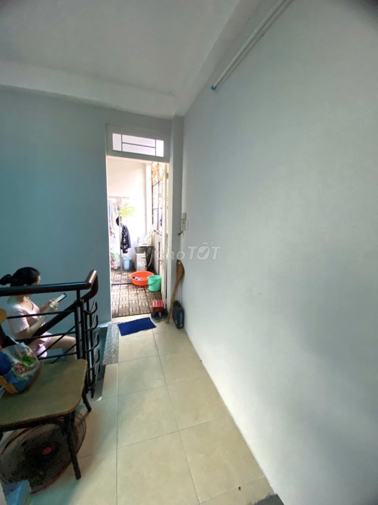 Bán nhà NGUYỄN THIỆN THUẬT QUẬN 3 - 35M2,4 TẦNG,4PN - HẺM THÔNG GẦN 4M