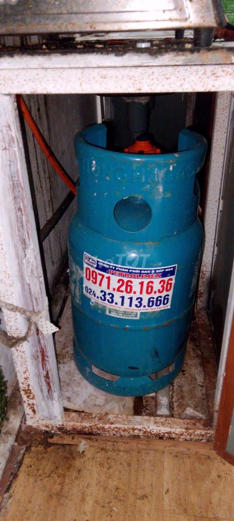 Thanh lý bộ bếp gas và bình gas đang sử dụng tốt