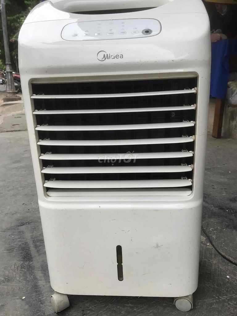 Quạt nước Midea Trắng. Mua bán Quạt tại Thành phố Huế Thừa Thiên Huế được đăng bởi Quang Minh hình 1