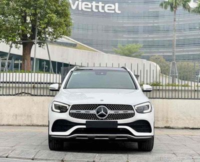 Mercedes Benz GLC300  2020