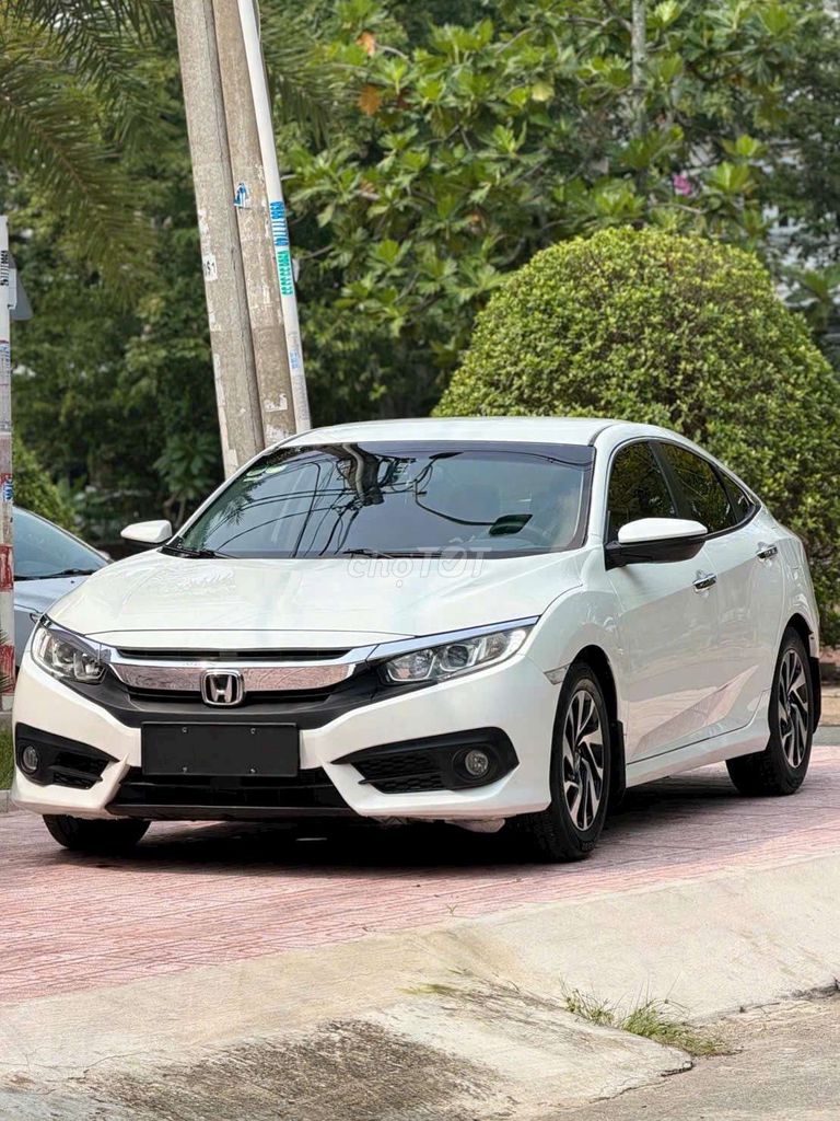 Honda Civic 2018 E 1.8 Full Option, белый