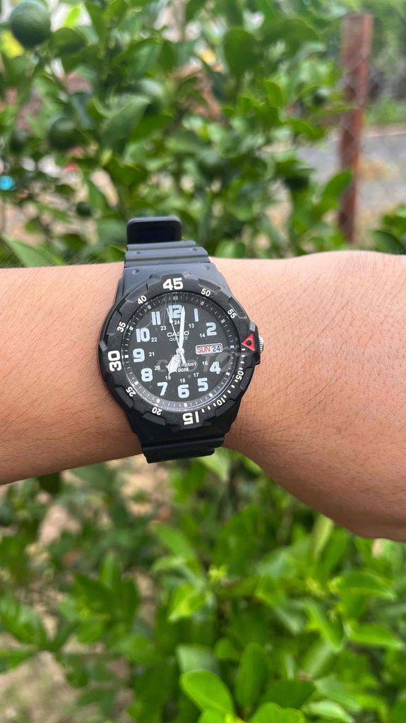 Casio MRW-200H Niềng Xoay Mặt Đen