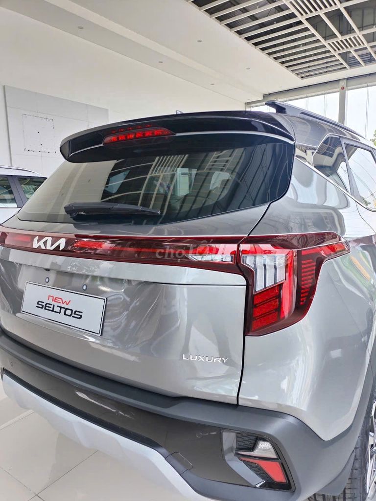 KIA SELTOS LUXURY - ƯU ĐÃI 35TR + BẢO HIỂM XE. Mua bán Ô tô tại Thành phố Dĩ An Bình Dương được đăng bởi KIA MAZDA HCM hình 4